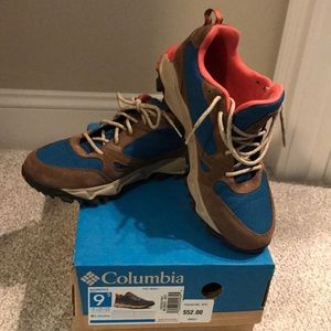 Columbia trail shoes